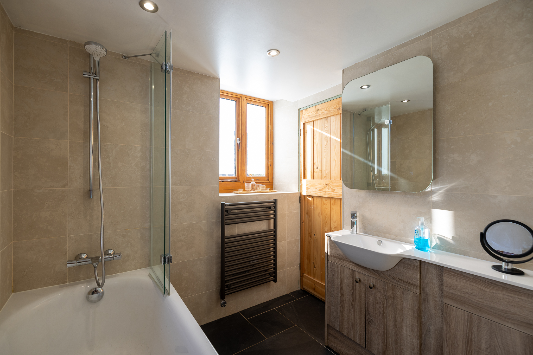 The main bathroom at The Tree of Life Cottage